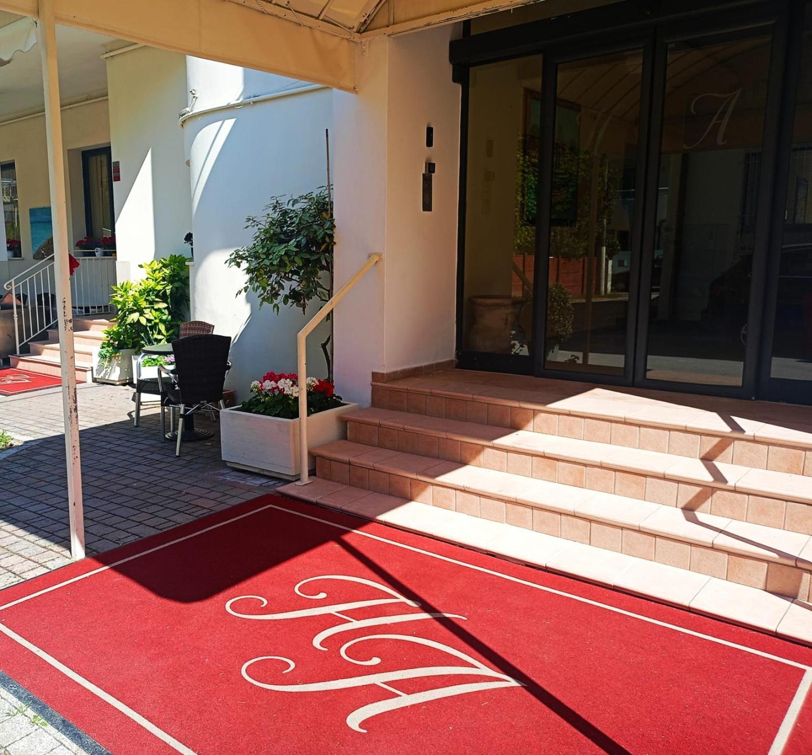 Hotel Adriana