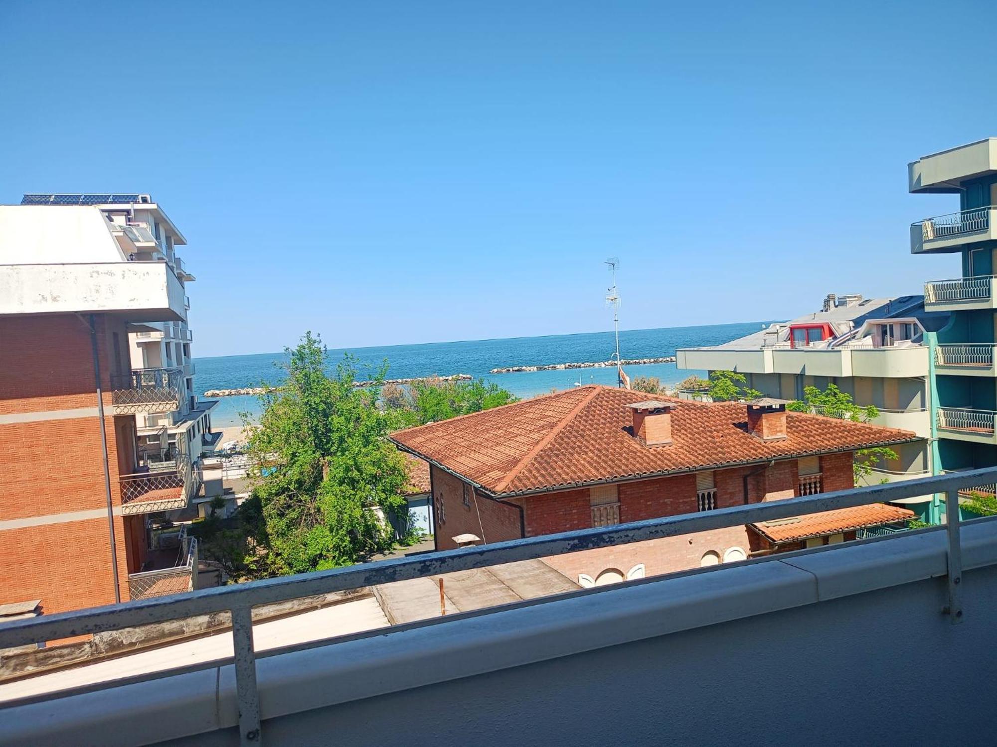 Adriana Hotel 3*